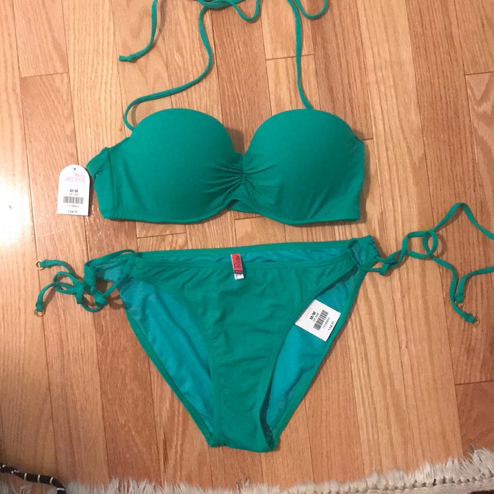 New bathing suit set